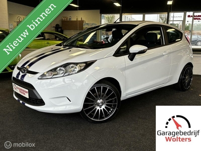 Ford Fiesta 1.4 Titanium nieuwe velgen+banden airco nw apk