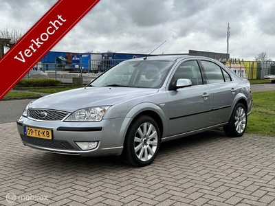 Ford Mondeo 1.8-16V Ambiente Leder/Cruise/Stoel vw/Clima/ 2de eigenaar