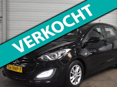 Hyundai I30 1.6 GDI i-Motion + BLUETOOTH/PARKEERSENSOREN/TREKHAAK AFNEEMBAAR