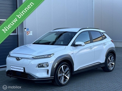 Hyundai Kona EV Premium 64 kWh - nieuwstaat - inclusief btw