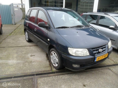 Hyundai Matrix 1.8i GLS Automaat .