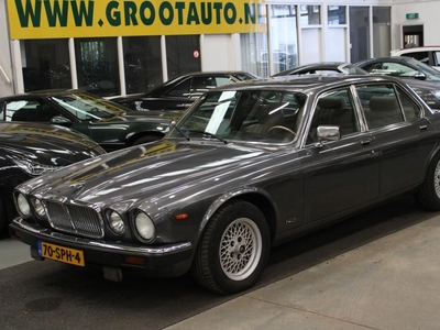 Jaguar XJ 4.2 Automaat Lederen Interieur, Elektr. Schuifdak, Stuurbekrachtiging, oldtimer, bj 1985