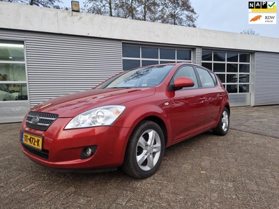 KIA CEE D 1.6 CRDi X-ecutive AUTOMAAT TOPCONDITIE , hatchback, bj 2009