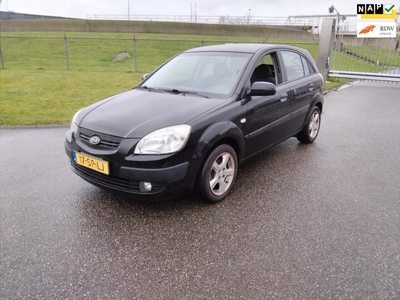 KIA RIO 1.4 L, hatchback, bj 2006