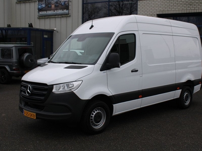 Mercedes-Benz Sprinter 317 CDI L2H2 MBUX met navigatie en camera, Airbag bijrijder, Trekhaak