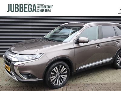 Mitsubishi Outlander 2.0 2WD Limited+ Automaat 7 zits, opendak, Leder, Adaptieve Cruise, Instyle