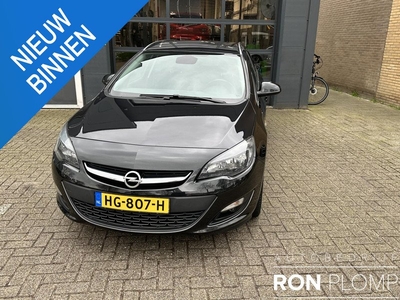 Opel Astra Sports Tourer 1.4 Turbo Business +