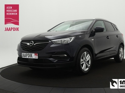 Opel Grandland X BWJ 2019 / 1.2 T 131 PK Business Edition Automaat / Clima / Camera a. / Carplay / Navi / Cruise / LMV / Privacy glass