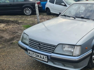 Opel Senator 2.5 E automaat Belgische papieren €3499,-