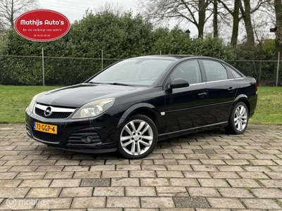 Opel Vectra GTS 1.9 CDTi Sport Xenon Automaat Navi half Sportstoelen!