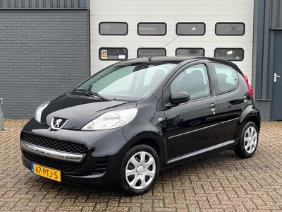 Peugeot 107 1.0-12V Millesim 200 68000 Km Zeer nette auto