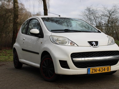 Peugeot 107 1.0-12V XR Airco, Apk!