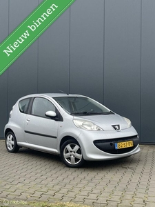 Peugeot 107 1.0-12V XS