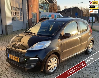 Peugeot 107 1.0 5 deurs Active | VAN 2e EIGENAAR | AIRCO |