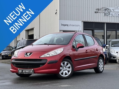 Peugeot 207 1.4 VTi XR AIRCO/CRUISE CONTROLE/LEVERING NIEUWE APK