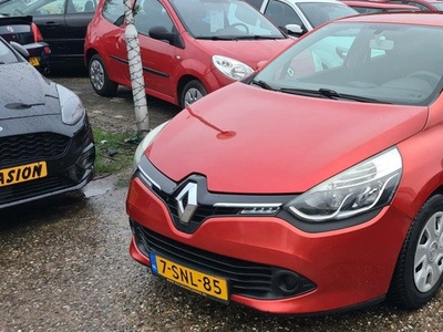 Renault Clio 0.9 TCe Expression €3999,-