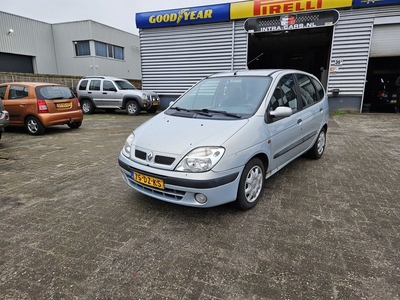 Renault Scénic 1.6-16V RXE Inruil koopje,Goed rijdende auto,Airco,Electr pakket, LET OP PRIJS IS ZO MEE.