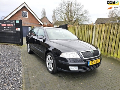 Skoda Octavia Combi 1.6 FSI Tour Airco Trekhaak