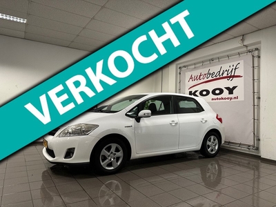 Toyota Auris 1.8 Full Hybrid Aspiration * Navigatie / Camera / Cruise control / NL Auto *