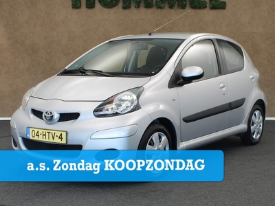 Toyota Aygo 1.0-12V Comfort AUTOMAAT - UNIEKE KM STAND - AIRCO - PDC ACHTER