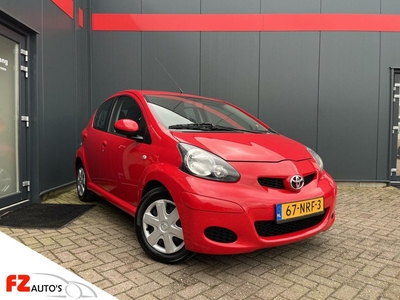 Toyota Aygo 1.0-12V Comfort | Metallic | Stadsauto |