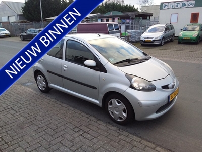 Toyota Aygo 1.0-12V +