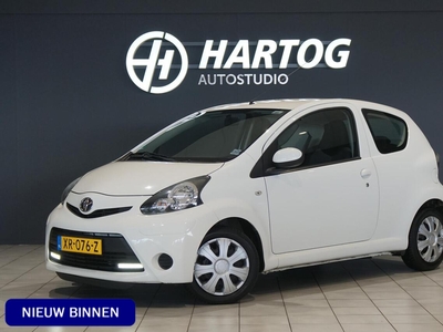 Toyota Aygo 1.0 VVT-i Now + AIRCO / BLUETOOTH / NAVIGATIE / PDC, hatchback, bj 2013