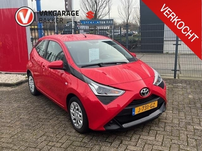 Toyota Aygo 1.0 VVT-i x-play | automaat