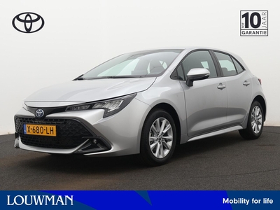 Toyota Corolla 1.8 Hybrid Active | & Direct leverbaar | Origineel NL | Voorraad Voordeel, hatchback, bj 2023