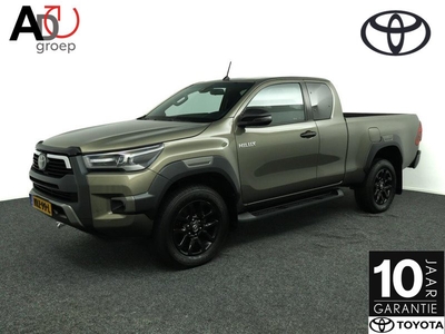 Toyota HiLux 2.4 D-4D Xtra Cab Professional Automaat | Trekhaak 3500 KG | Navigatie | Parkeersensoren Achter | Stoelverwarming |