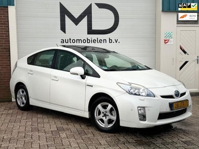 Toyota Prius 1.8 Executive / Panorama dak / Camera / Head-Up