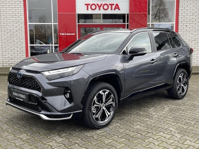 Toyota RAV4 2.5 PLUG-IN HYBRID AWD BI-TONE PLUS NIEUW & DIRECT LEVERBAAR!!! EL-STOEL + MEMORY LEDER STOELVERW/VERKOELING NAVI PARK-SENSOREN HEAD-UP 360° CAMERA