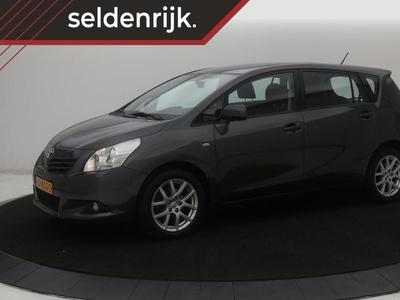 Toyota Verso 1.8 VVT-i Business 7-persoons | Automaat | 2e eigenaar | Panoramadak | Trekhaak | Camera | Navigatie | Climate control, mpv, bj 2011