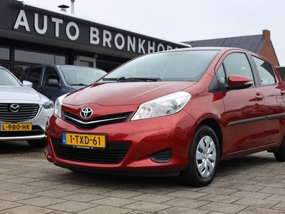 Toyota Yaris 1.0 VVT-i AIRCO | CRUISE | LEDER | TREKHAAK