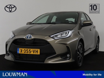 Toyota Yaris 1.5 Hybrid Business Plus | All-Season banden |