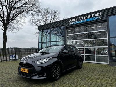 Toyota Yaris 1.5 HYBRID DYNAMIC, hatchback, bj 2022