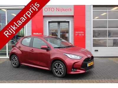 Toyota Yaris 1.5 Hybrid Dynamic met stoeverwarming, hatchback, bj 2021