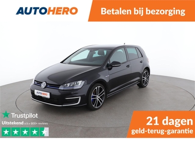 Volkswagen Golf 1.4 TSI GTE 204PK | AD28882 | Navi | Adaptive Cruise | Camera | Cruise | Stoelverwarming | Parkeersensoren V+A | Bluetooth | Trekhaak | Lichtmeta, hatchback, bj 2016