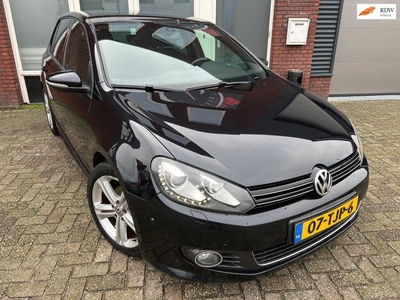 Volkswagen Golf 1.4 TSI Highline / Navi / PDC / Clima / Cruise / AUT / R-line