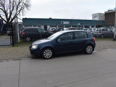 Volkswagen Golf 1.6 FSI Comfortline, hatchback, bj 2005