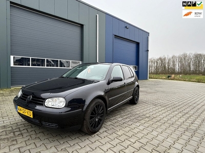 Volkswagen Golf 2.0 Trendline 5-drs