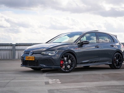 Volkswagen Golf 8 2.0 TSI GTI Clubsport | Gloss black | Pano | HK | IQ |