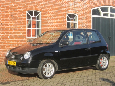 Volkswagen Lupo 1.4 APK garantie, hatchback, bj 2002