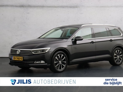 Volkswagen Passat 1.5 TSI DSG | Panoramadak | Virtual cockpit | Trekhaak | Adaptieve cruise control