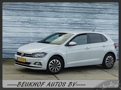 Volkswagen Polo 1.0 TSI Parkeersensor Carplay Navi Leer Cam