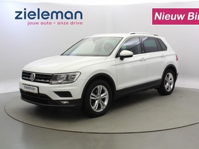 Volkswagen Tiguan 1.4 TSI Highline Automaat - Adaptive Cruise, CarPlay, terreinwagen/pick up, bj 2017