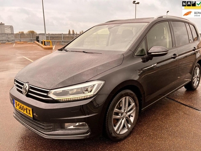 Volkswagen Touran 1.4 TSI Highline Business R 7p / Pano, mpv, bj 2017