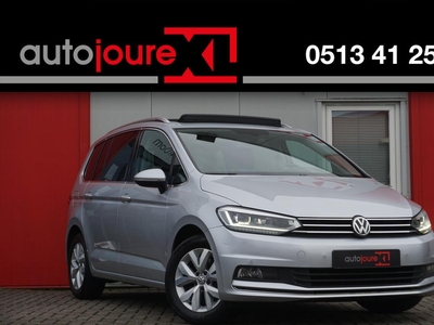 Volkswagen Touran 1.6 TDI SCR Highline | Adaptive Cruise | Panoramadak | Camera | Trekhaak | Origineel NL |, mpv, bj 2019