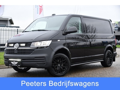 Volkswagen Transporter 2.0 TDI L1H1 Black Edition Camera, Cruise, Sensoren, 150Pk, Carplay, Automaat, Trekhaak