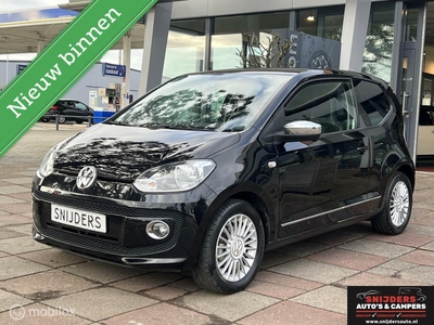 Volkswagen UP 1.0 Black high up, hatchback, bj 2012